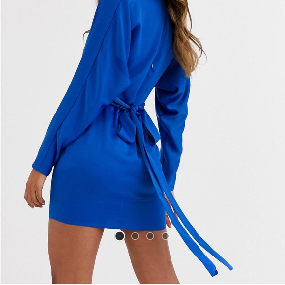 ASOS Design Satin Blue Wrap Waist Batwing Sleeves - Picture 2 of 6